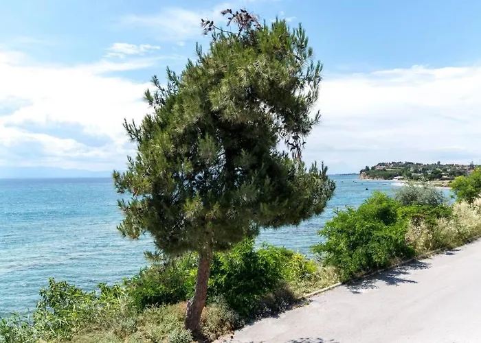 Seafront 2 Bedrooms *